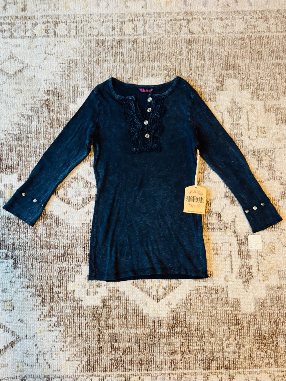 IDI by Matthew H. Navy Long-Sleeve Henley Shirt
